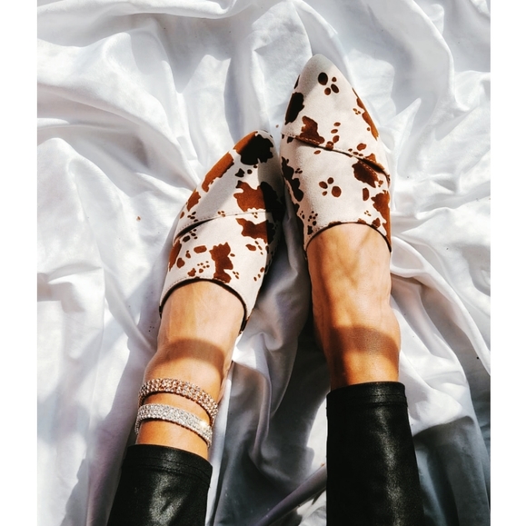 Shoes - 🚨FINAL CHANCE//Cow Print vegan suede Flat